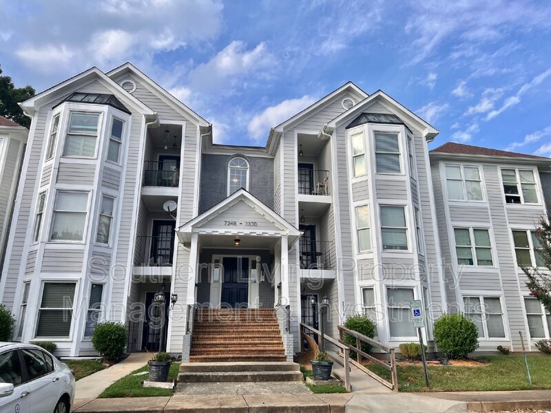 Foto principal - 7368 Rose Terrace Ct