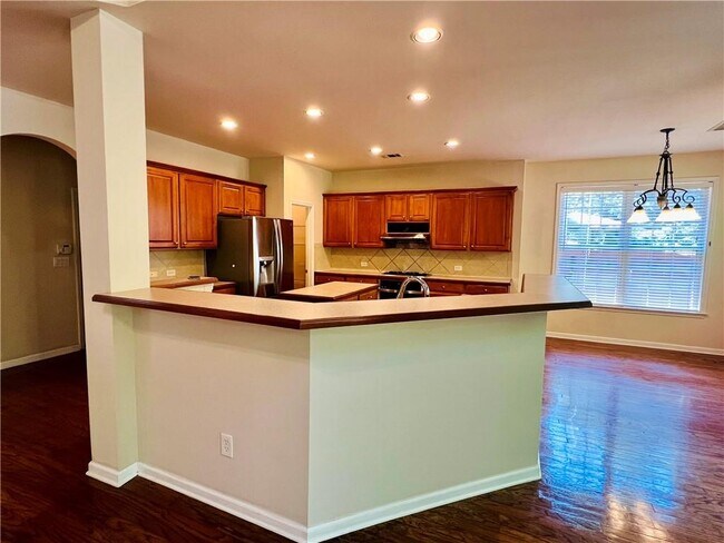 Building Photo - 4038 Kingsley Park Ln