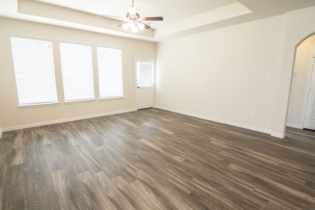 Foto del edificio - 3783 Lake Bend Shore Dr