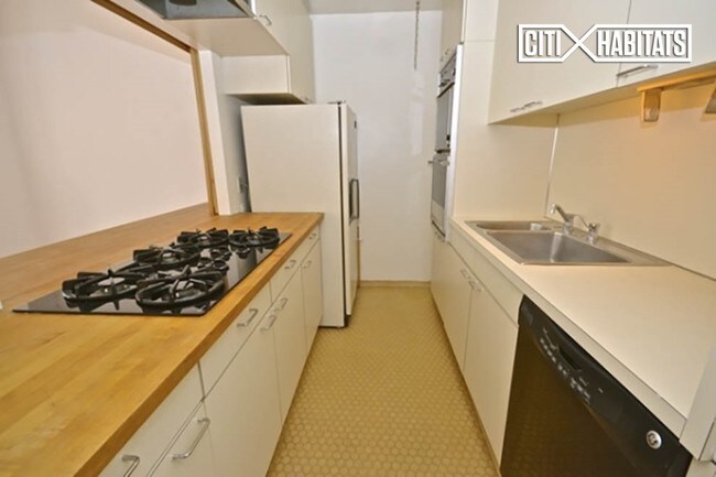Foto del edificio - 337 W 29th St