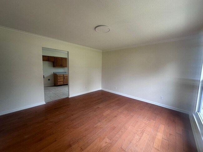 Foto del edificio - 6806 John Paul Ln