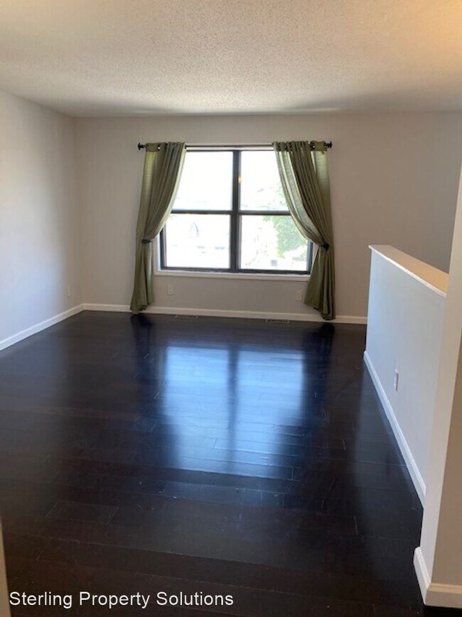 Building Photo - 2 br, 1 bath House - 163 Halstead Ave 2B