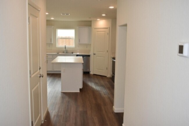 Building Photo - 781 Irma Dr