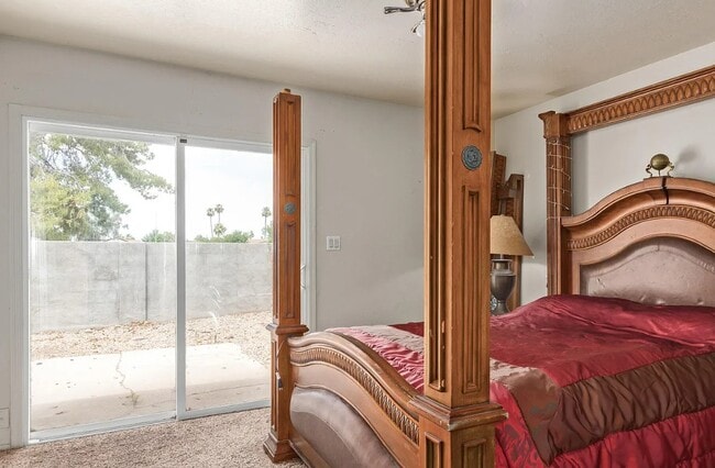 Building Photo - 1312 E Hopi Cir