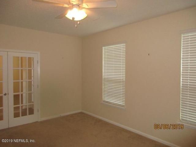 Building Photo - Large 4/3 Home in Eagle Landing
