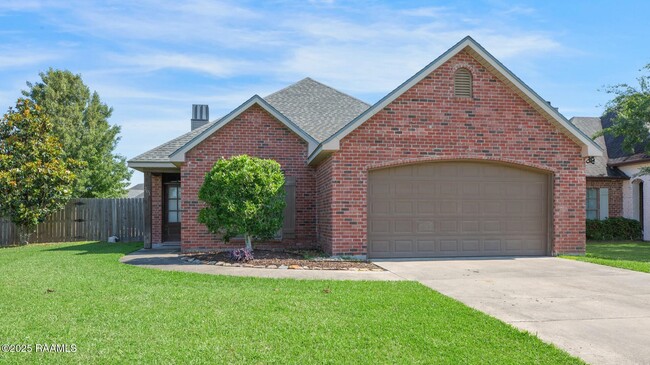 Building Photo - 201 Sandhill Crane Dr