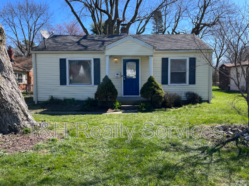 Foto principal - 1827 N Spencer Ave