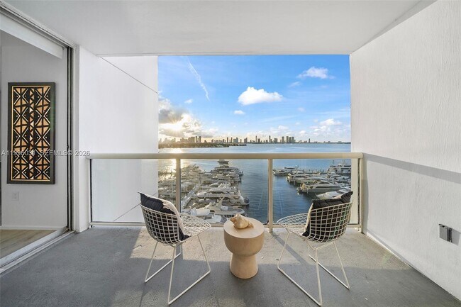 Foto del edificio - 1900 Sunset Harbour Dr