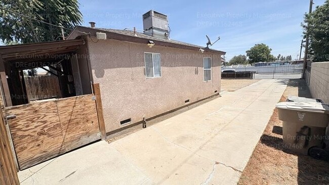 Foto del edificio - 2 bedroom 1 bathroom home near 34th St/ Chester Ave