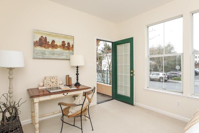 Foto del edificio - 379 Hope St