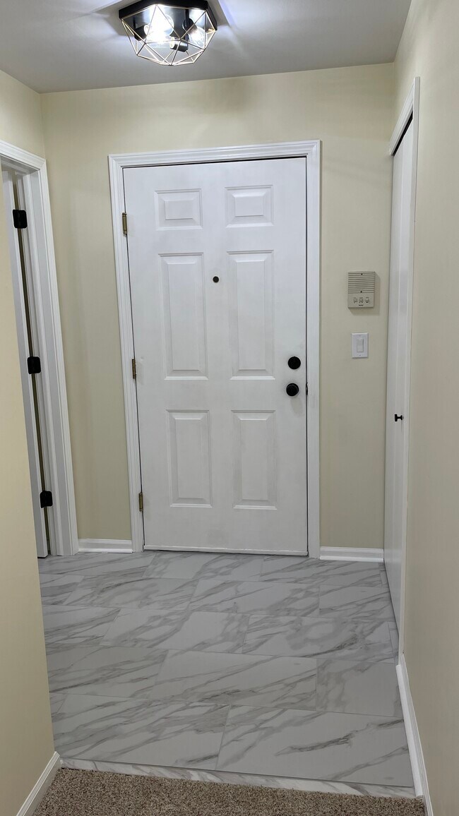Foto del edificio - 15803 Balfour Dr