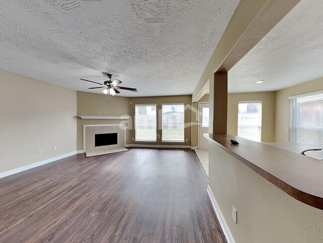 Foto del edificio - 26881 Armor Oaks Dr