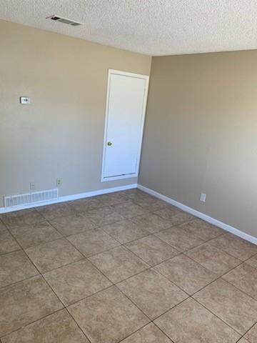 Foto del edificio - 805 Bluebonnet Dr