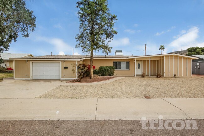 Foto del edificio - 13129 N 21st Dr