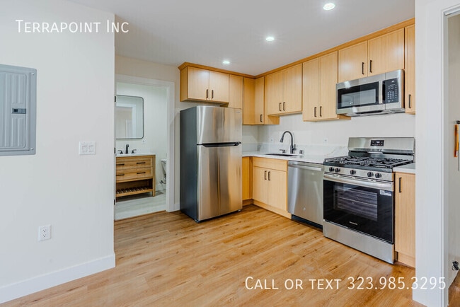 Building Photo - 456 S Breed St