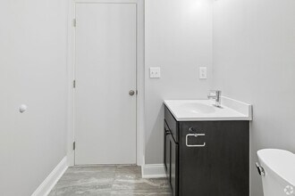 Interior Photo - 306 W Franklin