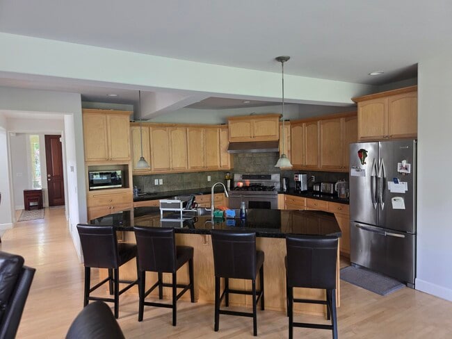 Photo - 540 Wilderness Peak Dr NW (Issaquah, WA) House