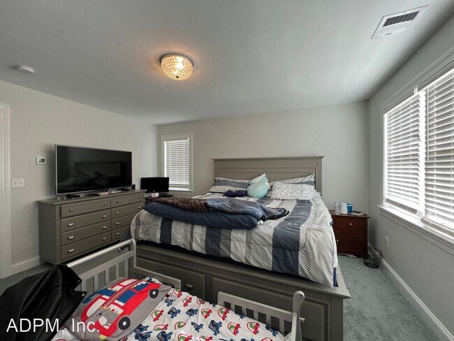 Building Photo - 3 br, 3 bath House - 11 Drum Drive
