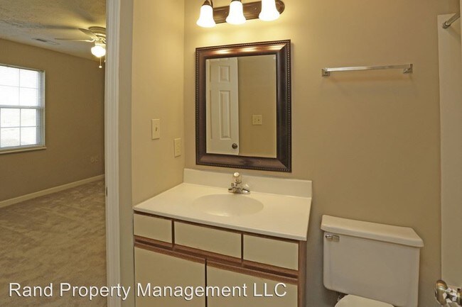 Building Photo - 5532 Matlock Dr