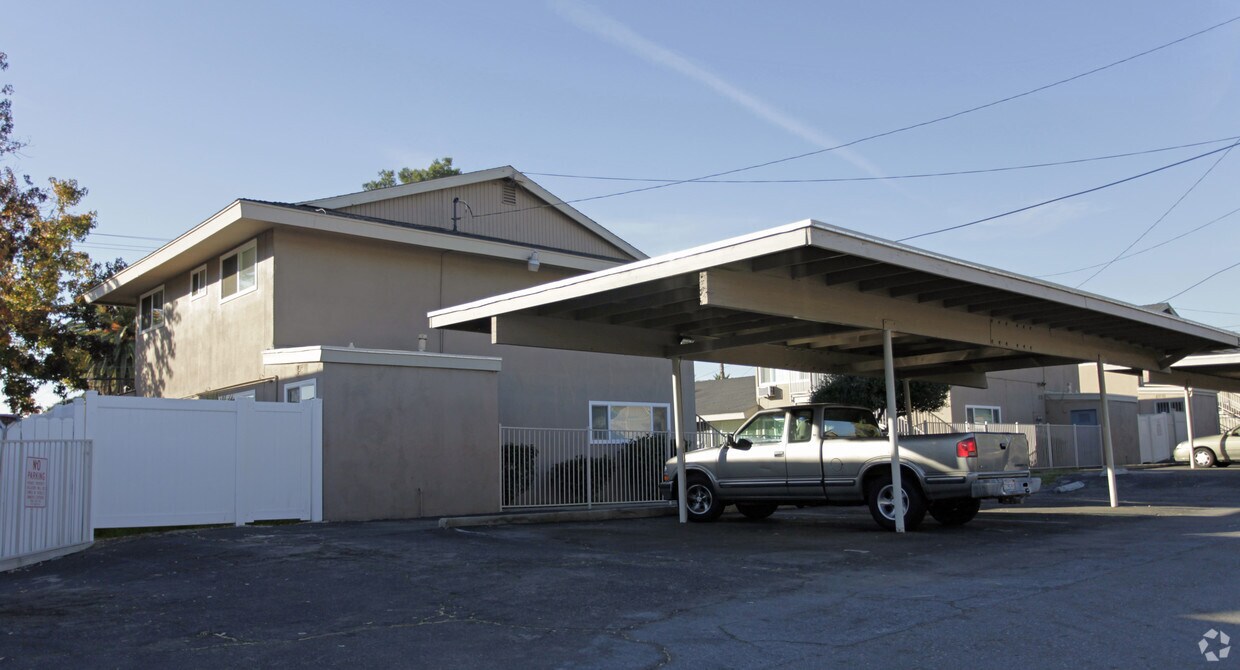 Foto del edificio - 250 San Antonio Ave