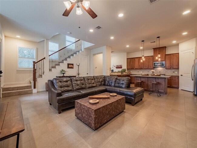 Foto del edificio - 3 Laurelwood Dr