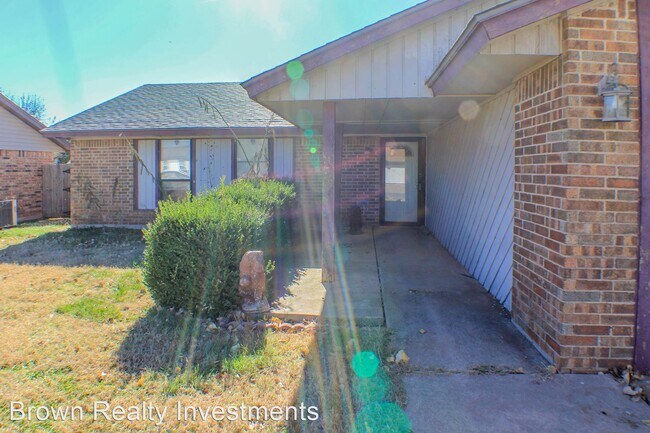 Building Photo - 3 br, 2 bath House - 616 NW 117th St.