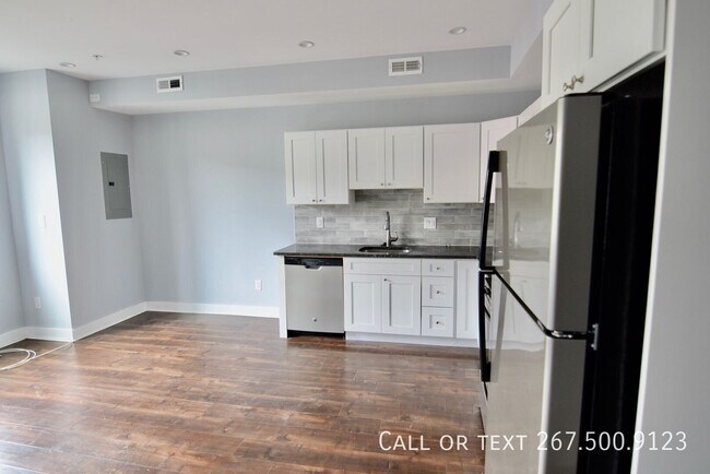 Photo - 1415 N Franklin St-Unit 4 Apartment