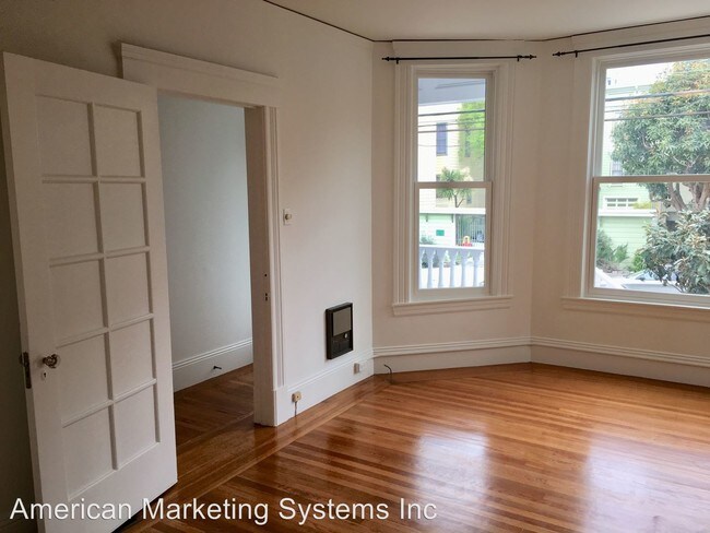 Building Photo - 309 Waller St