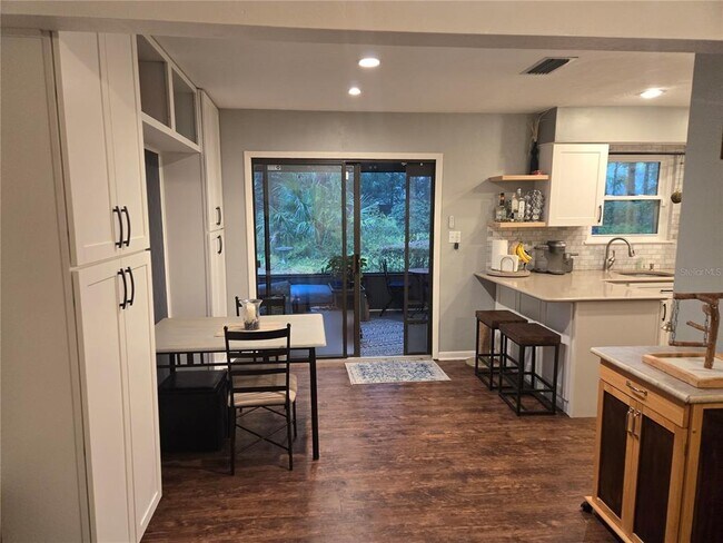 Foto del edificio - 7605 SW 7th Pl