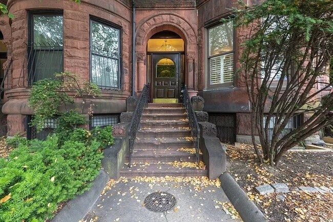 Foto del edificio - 463 Commonwealth Ave