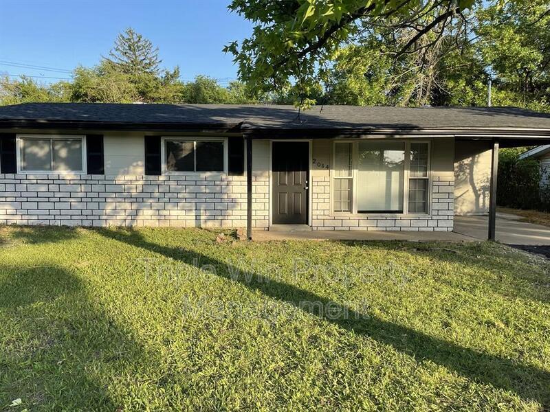 Primary Photo - 2014 Wilbert Dr