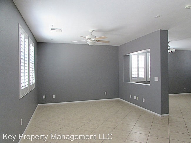 Building Photo - 3 br, 2.5 bath House - 10436 Britton Hill Ave