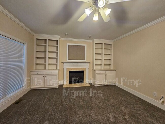 Foto del edificio - 7123 Edenderry Dr