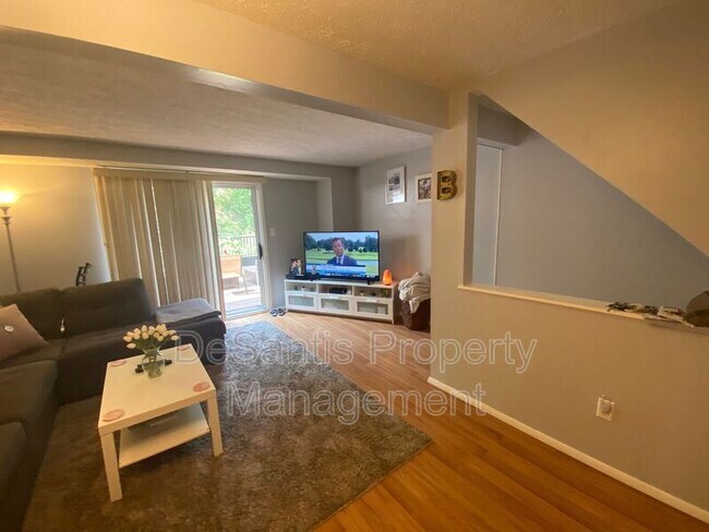 Foto del edificio - 549 Winesap Ct