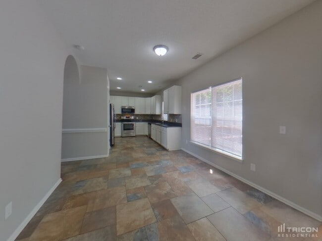 Building Photo - 175 Walmsley Pl