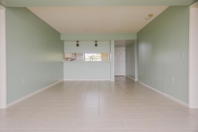 Building Photo - 3520 Whitehall Dr