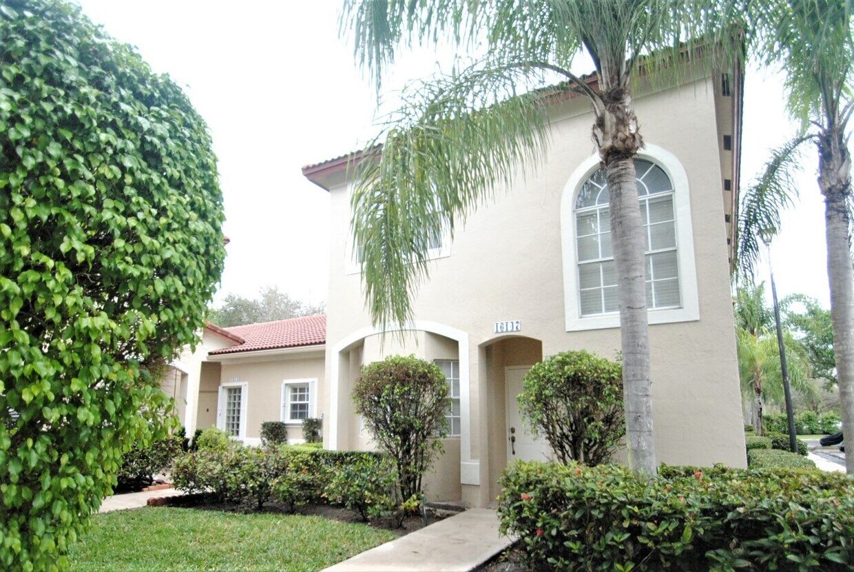 Primary Photo - 16147 Emerald Cove Rd