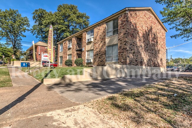 Building Photo - 290 S Waldran Blvd