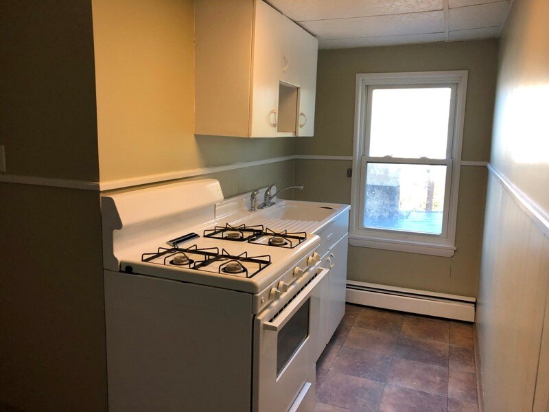 Foto principal - 276 N Harvard St