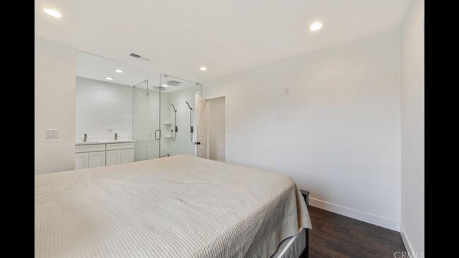 Building Photo - 1801 Lorella Ave