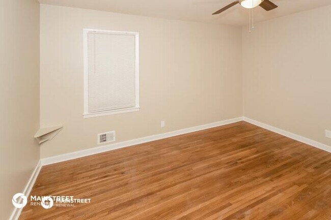 Foto del edificio - 616 Park Ave, Fairfield, AL 35064