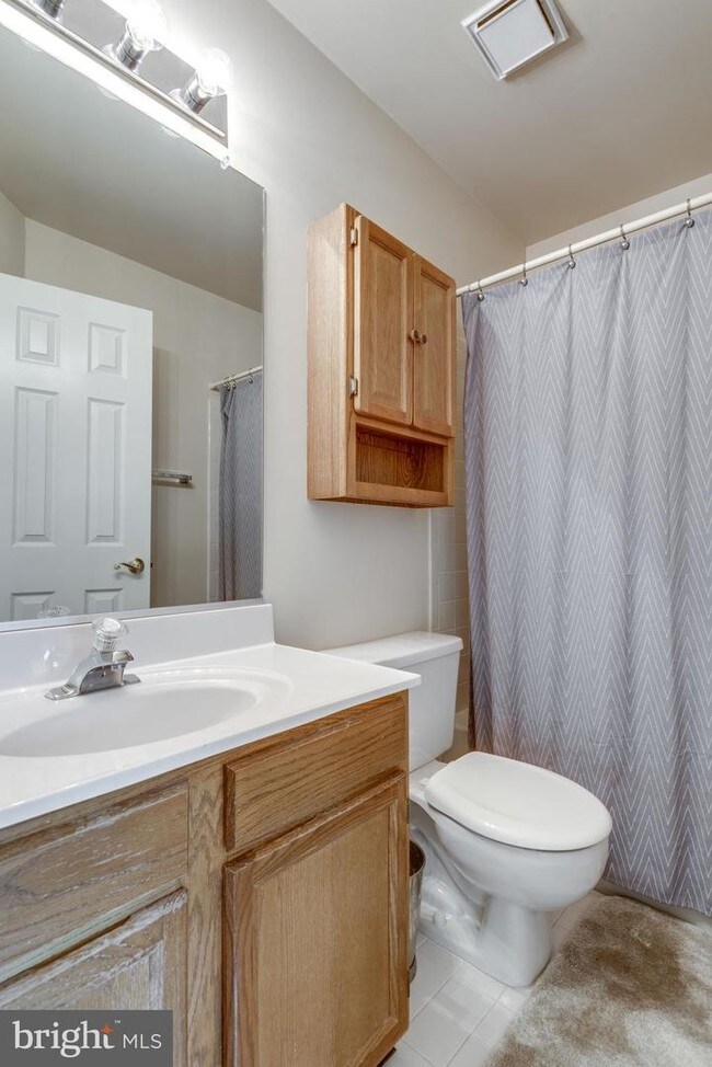 Foto del edificio - 46907 Rabbitrun Terrace