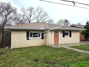 Building Photo - 3216 Brodhead Rd