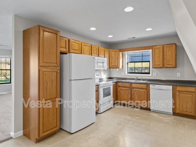 Foto del edificio - 588 Ray Hill Rd
