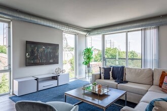 Apex Manayunk photo'