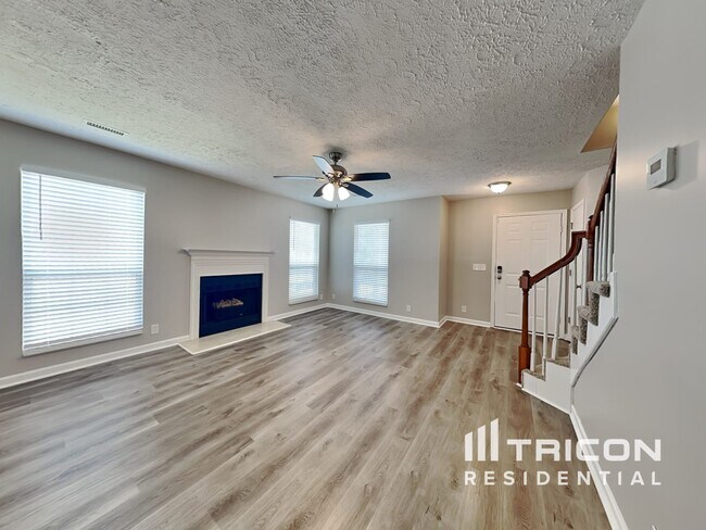 Foto del edificio - 6173 Hampton Hall Way