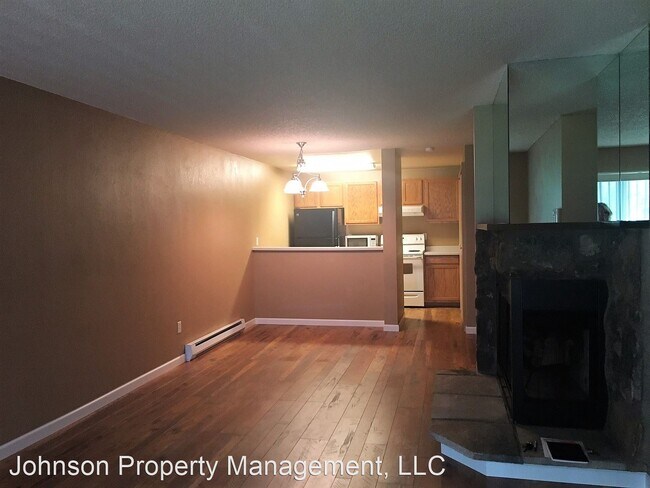 Foto del edificio - 3 br, 1 bath House - 6106 E. 6th Ave S-1