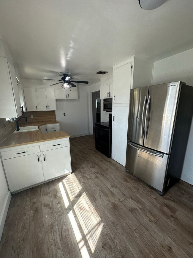 Building Photo - 2 Weeks Rent Free! 2 Bed 2 Bath Home for R...