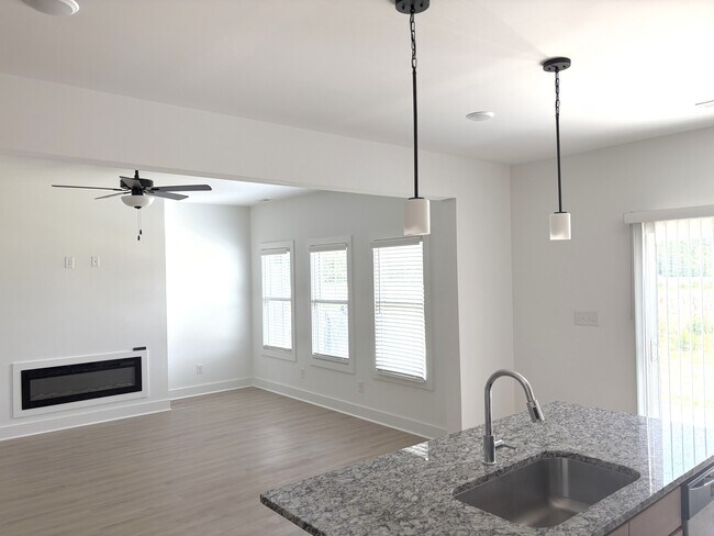 Foto del edificio - 120 Willa Mae Ln