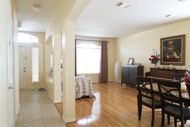 Foto del edificio - 5318 Lindenchase